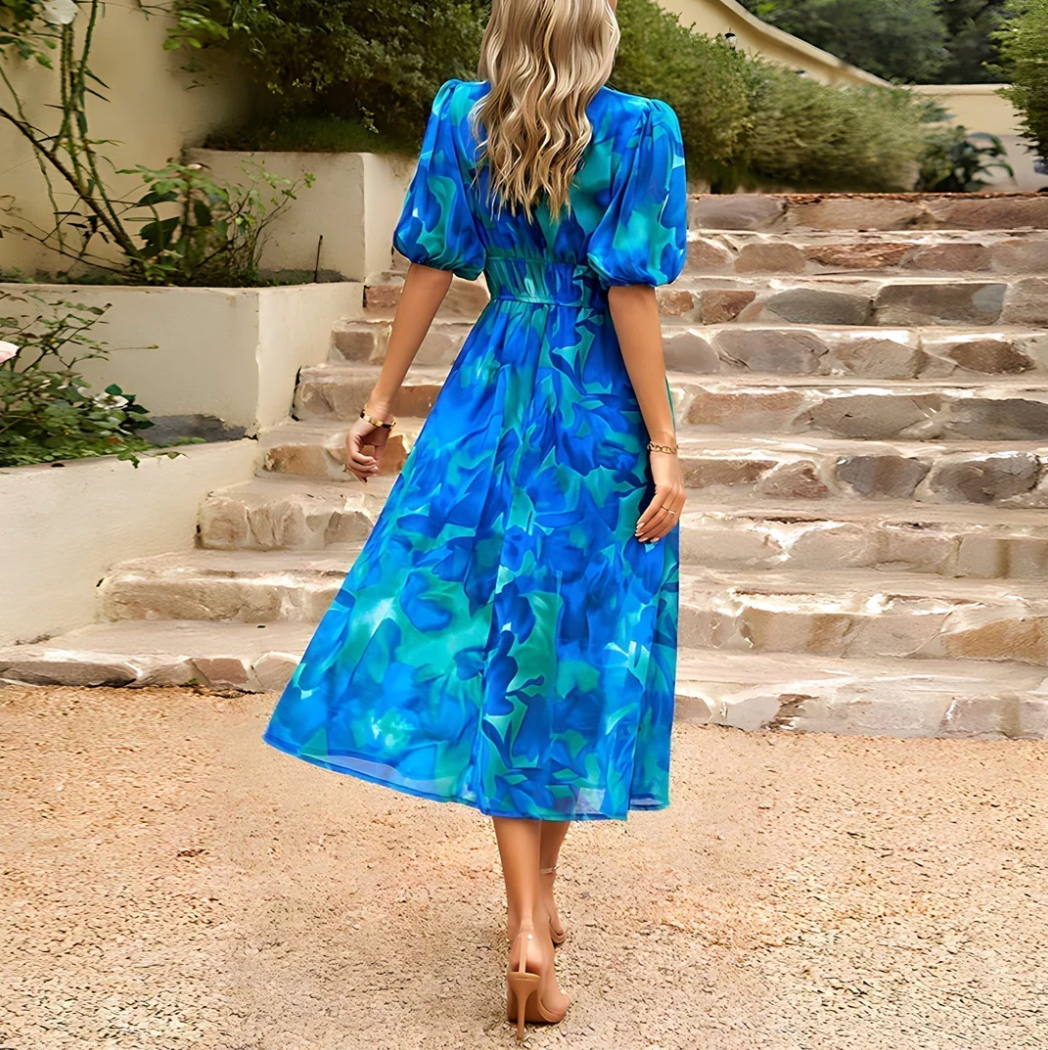 Aurrela | Daydream Floral Midi Dress
