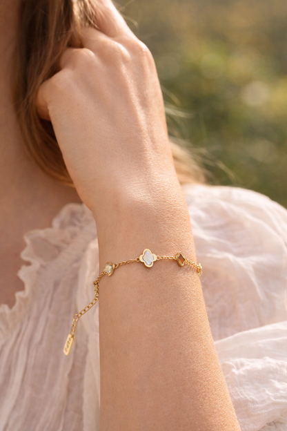 Lucie Clover Bracelet – Gold