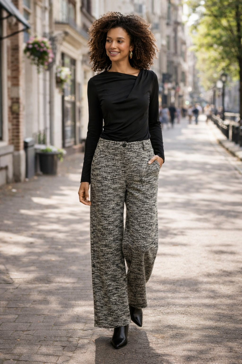 LosvallEnde Zwart Wit Broek Met Wijde Pijpen en Tweedlook Stof | Black White