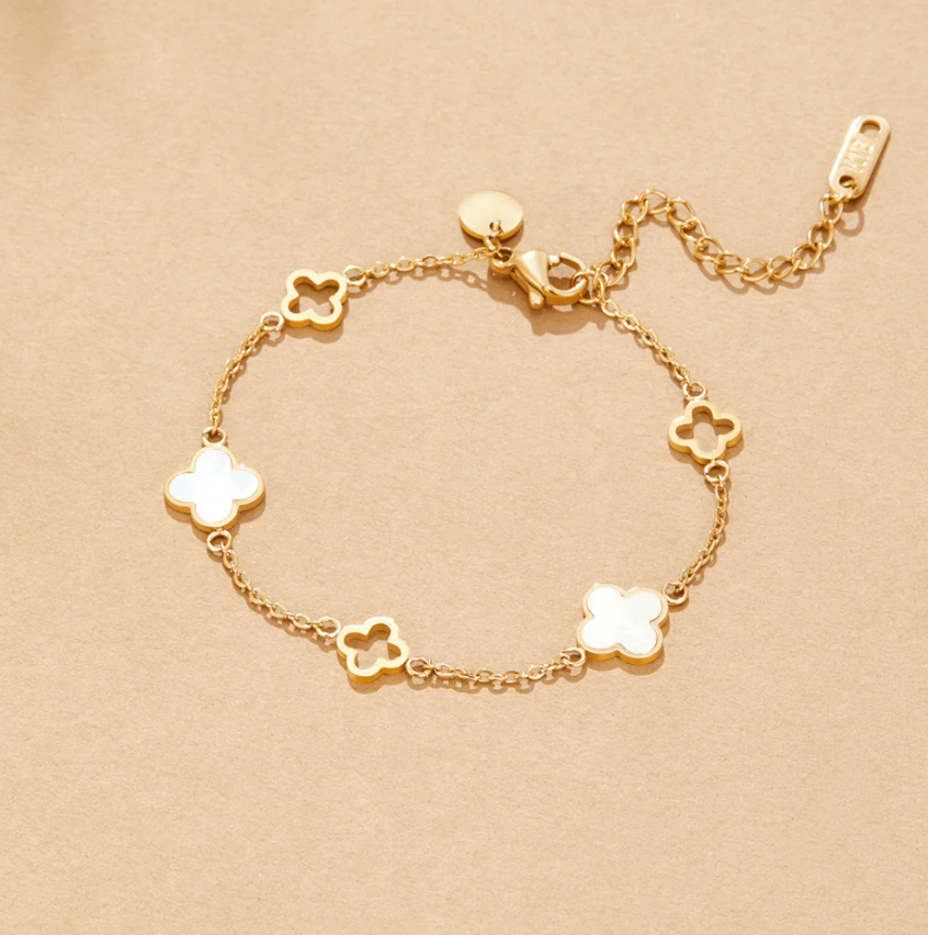 Lucie Clover Bracelet – Gold