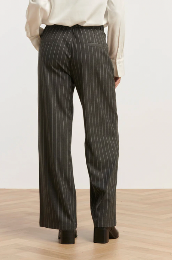 Grijs En Wit Pinstriped Broek | Grey – White