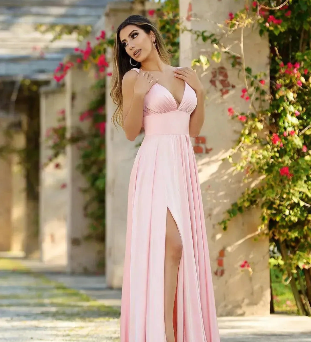 Satin Summer Dress with V-Neck and Slit | Effortless Glamour