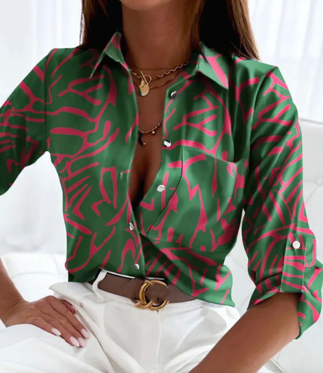 Aurrela | Fashionable Blouse with Art Print