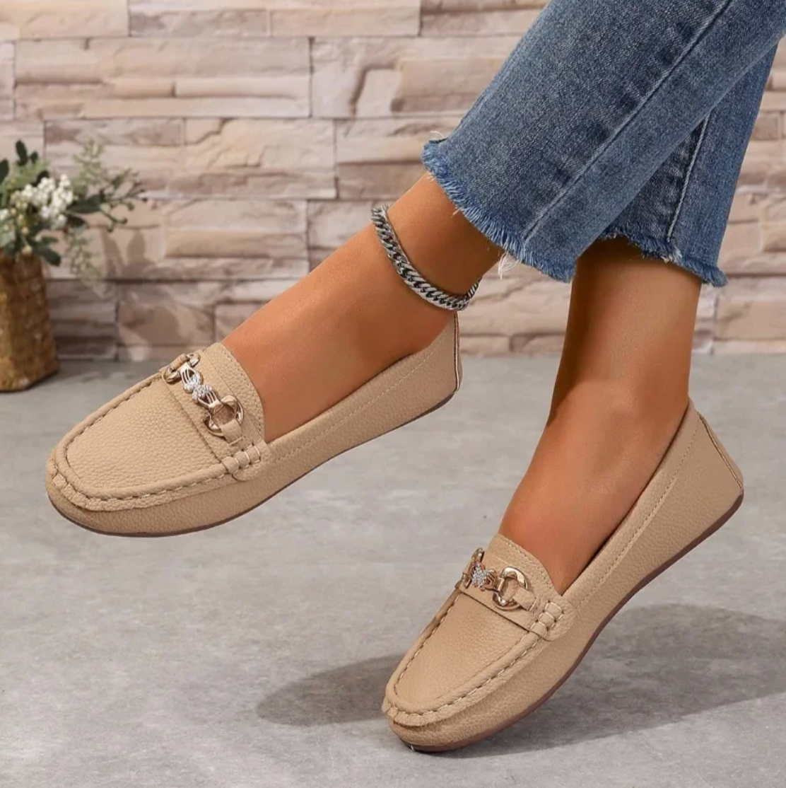 Essential | Loafer