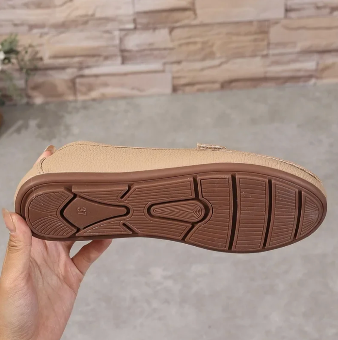 Essential | Loafer