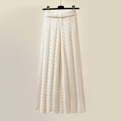 StylishComfort | Aurrela Cozy 3-Piece Set