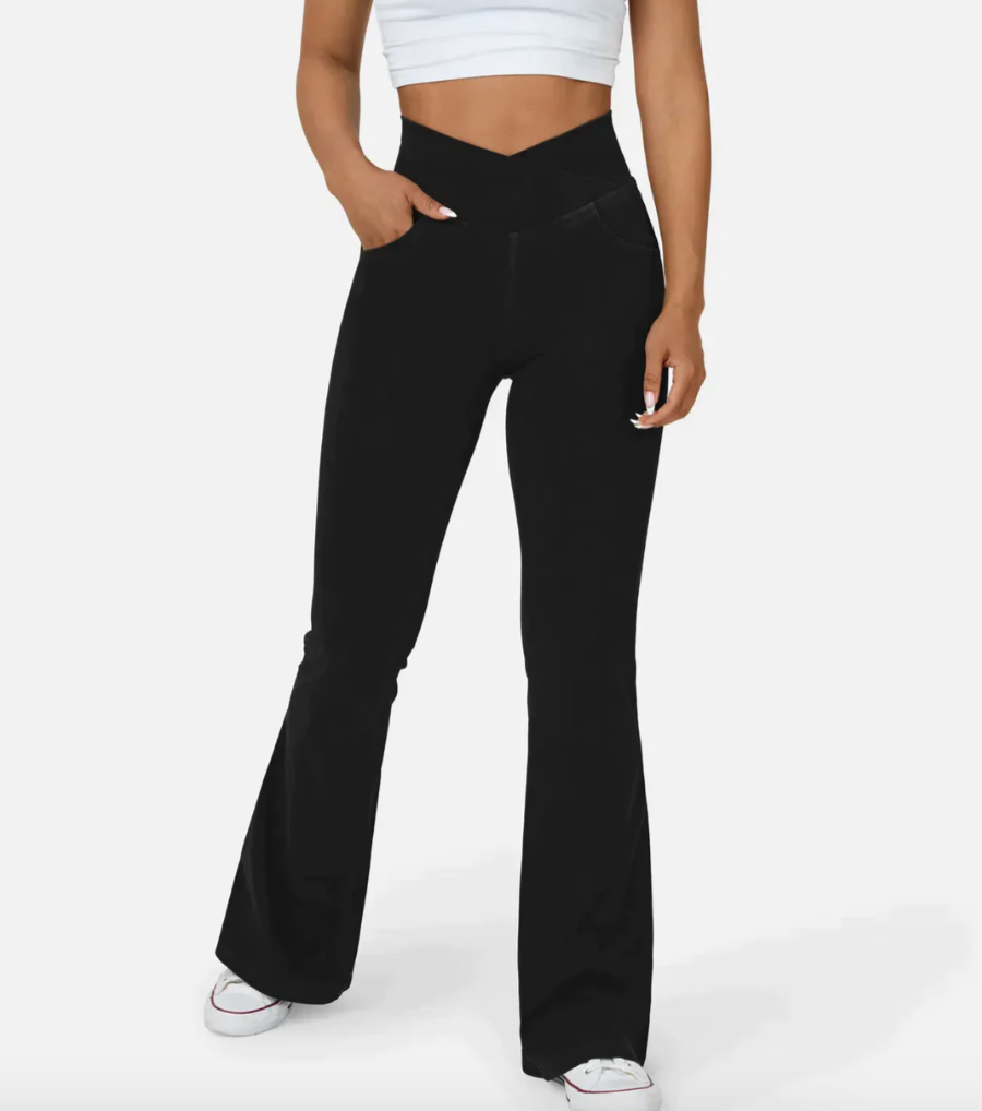 Aurrela | RetroFlare Jeans in Stretch Denim