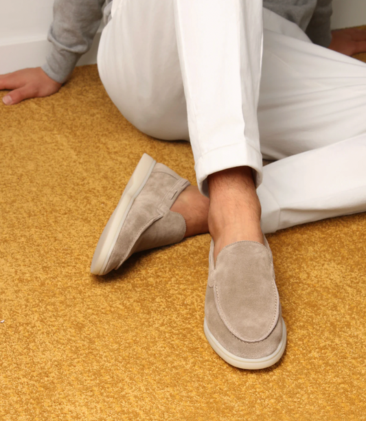 AURRELA | Light Grey Suede Loafers
