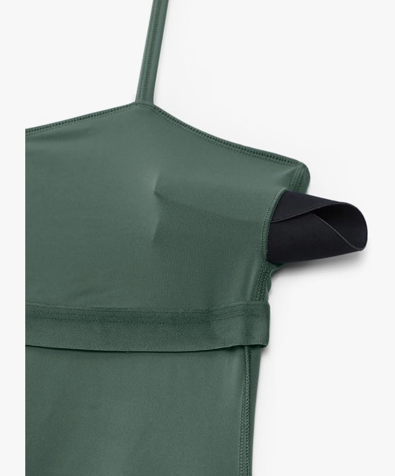 Aurrela YOGA | Sports Outfit with Built-In Shorts and Bra