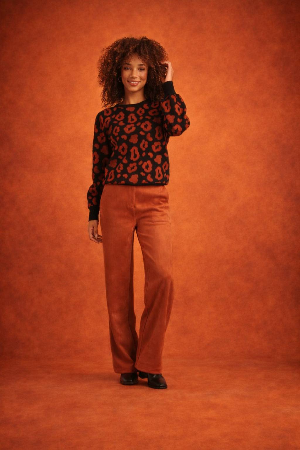 Knitted Animal Print Top | Black – Cognac